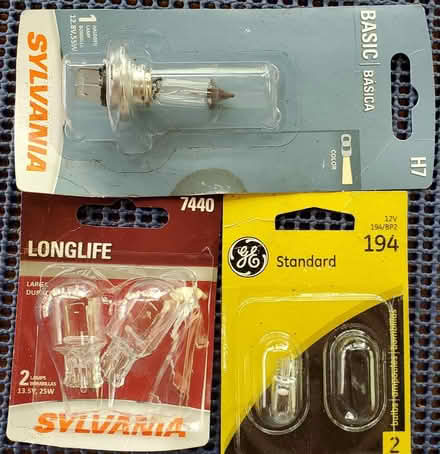 Photo of free Automotive light bulbs: H7 194 7440 (Groton (north)) #1