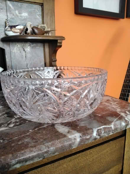 Photo of free Large glass serving bowl (Allerton L18) #1