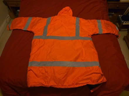 Photo of free PPE - Hi Viz jacket and 2 trousers (Old Basing RG24) #2