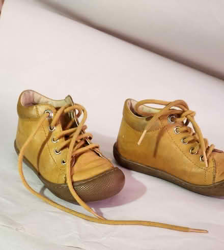 Photo of free NATURINO kids leather shoes sz 23 (Danforth and Greenwood) #2