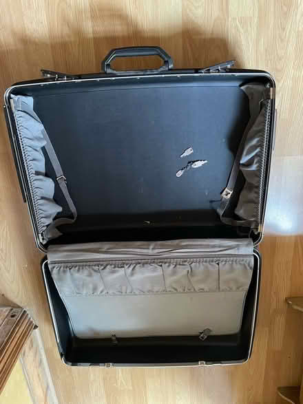 Photo of free Samsonite suitcase (Hanwell W13) #4