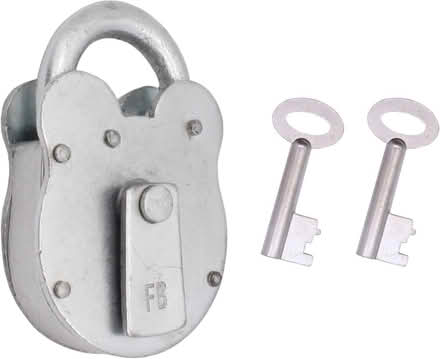 Photo of Padlock with key (L25 Woolton) #1