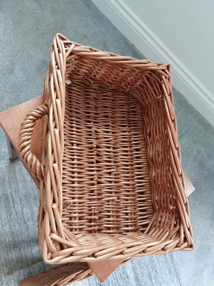 Photo of free Small Wicker Basket with Lid (Humphrey's End GL6) #3