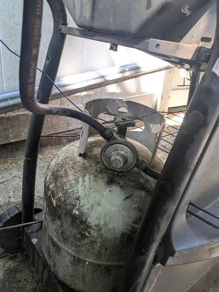 Photo of free Kenmore grill for scrap metal/parts (East Flatbush) #3