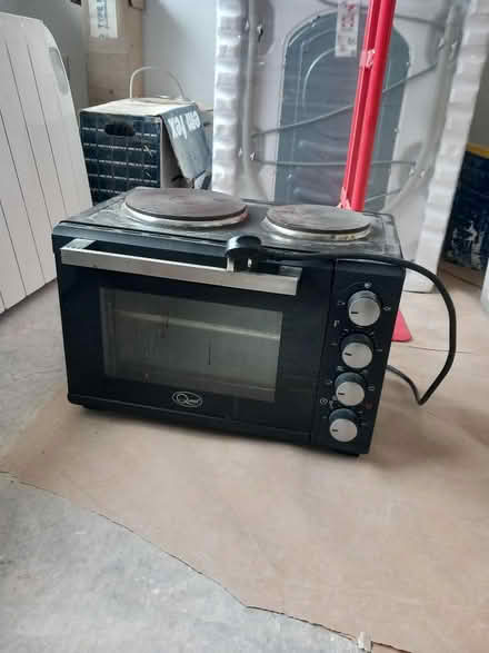 Photo of free Electric counter top oven and 2 hobs (St. Agnes TR5) #1