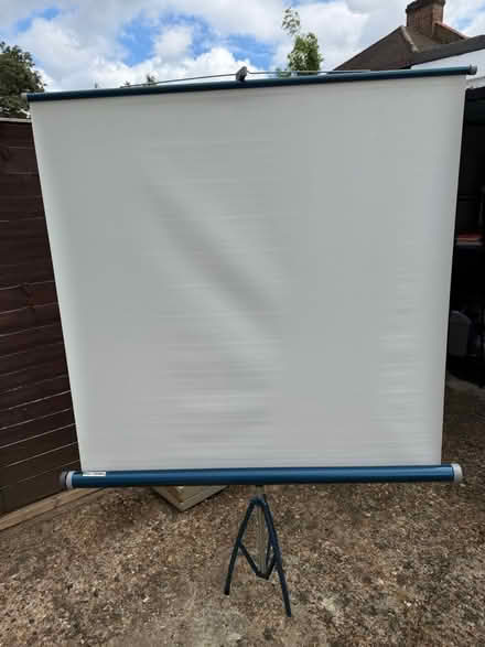 Photo of free Projector screen (Croydon) #1