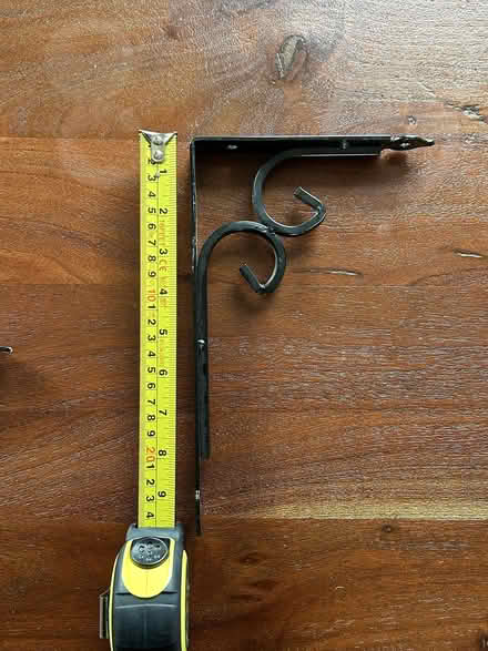 Photo of free Decorative Brackets (Barons Court W6) #4