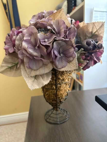 Photo of free Flower arrangement #2 (Los Altos Grant and Fremont) #1