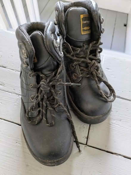 Photo of free Steel toe cap work boots size 5 (Hartington Road BN2) #2