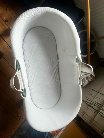 Photo of free Moses basket (BN2) #2