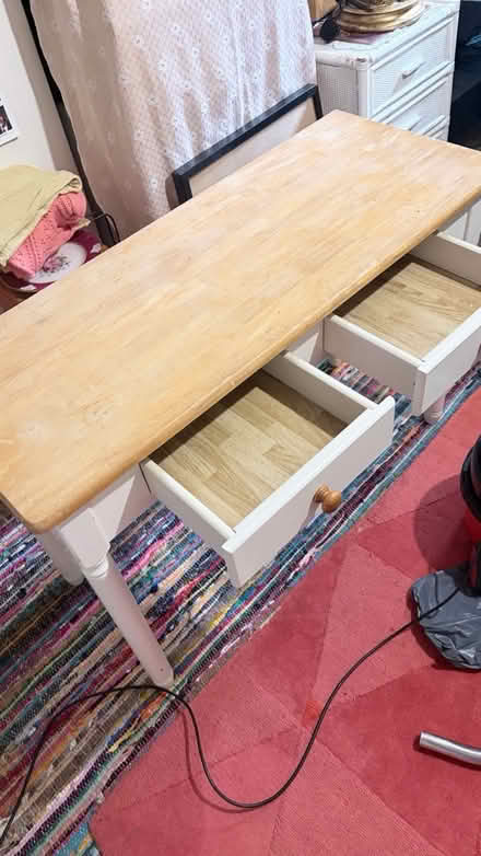 Photo of free Study table (City road S2) #1