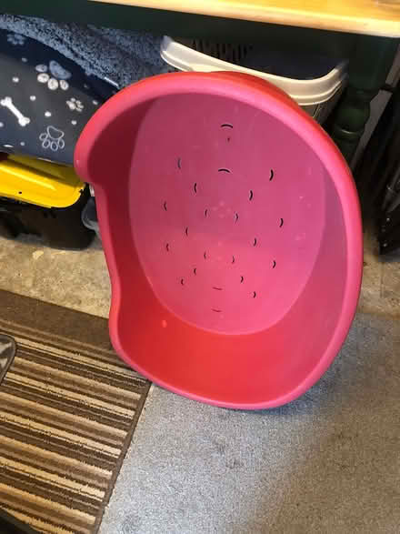 Photo of free Dog bed (CH62) #1