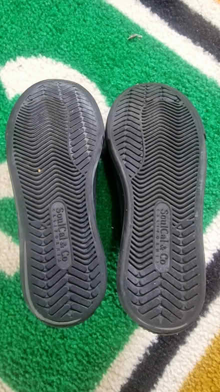 Photo of free SoulCal kids shoe (Clovenstone EH14) #2