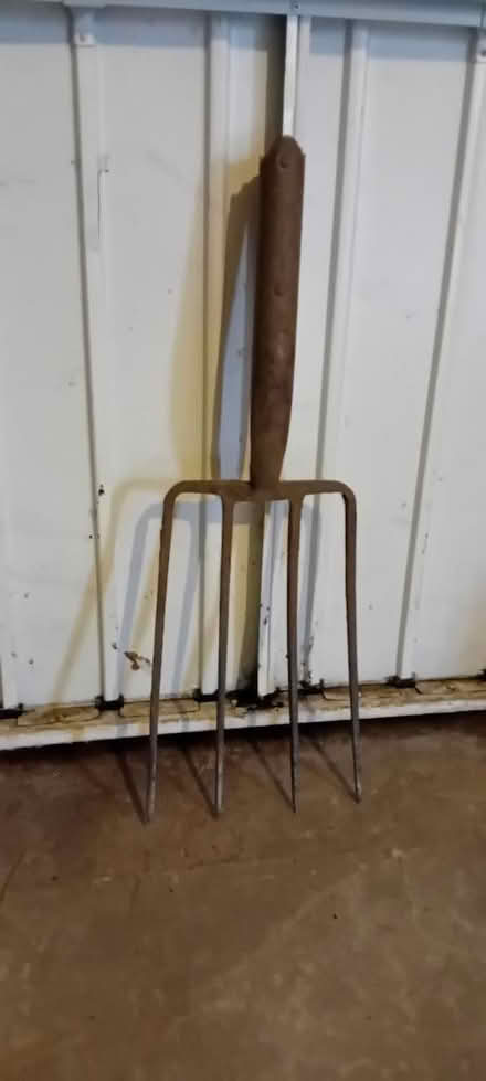 Photo of free Very old broken garden fork (Benhall GL51) #1