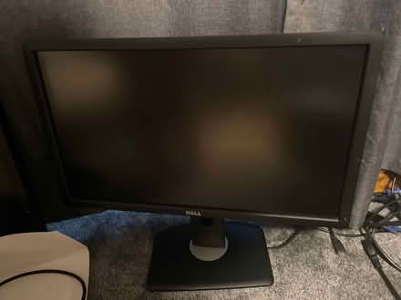 Photo of free Dell monitor with cables (Eastfield PE1) #1