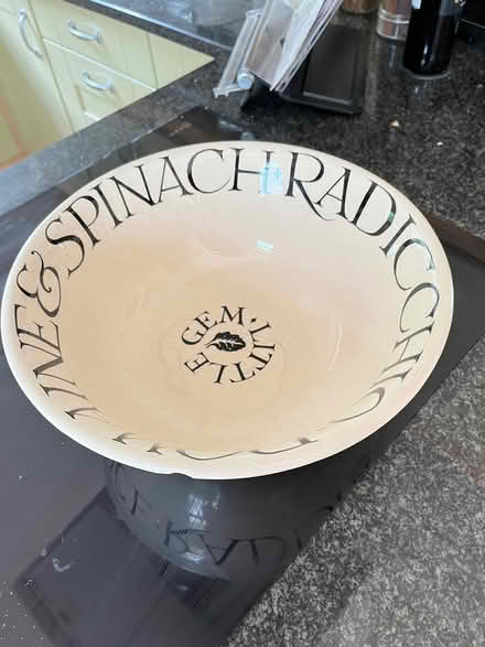 Photo of free cooking bowl (Baguley M33) #1