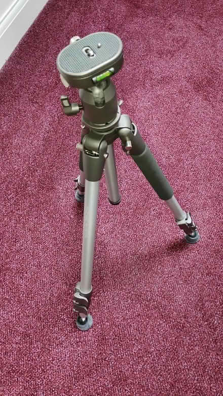 Photo of free Konig Professional Tripod (Ruislip HA4) #1