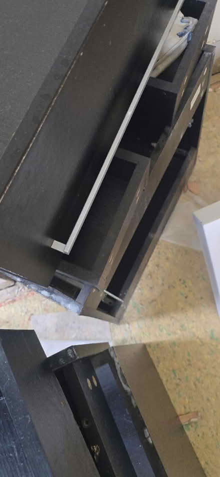 Photo of free Double sink (Hook roundabout KT9) #2