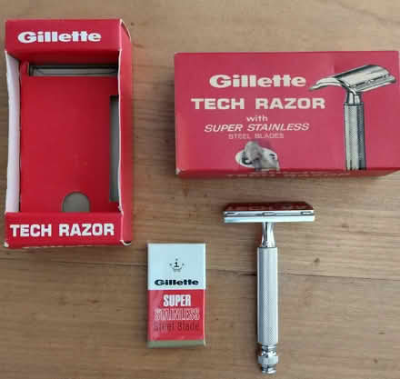 Photo of free Safety razor, collectable (Downtown Natick) #1