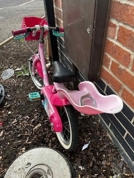 Photo of free Girls first bike (from decathlon) (CB23) #2