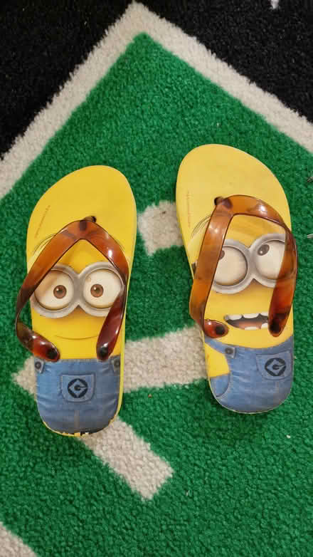 Photo of free Kid's Minions Slippers (Clovenstone EH14) #1