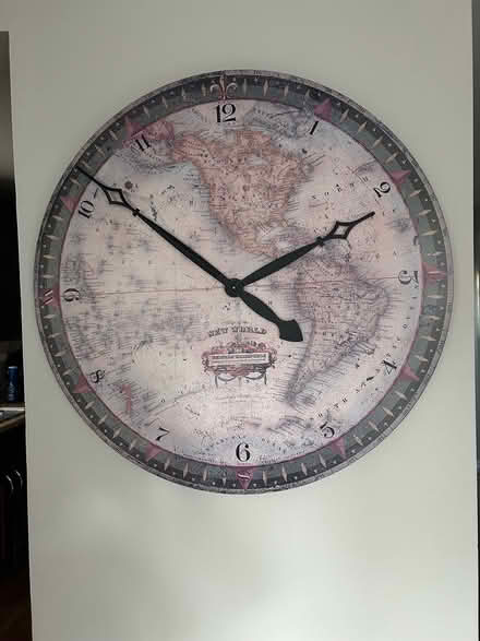 Photo of free Large Wall Clock (Hunt Club/Conroy area) #1