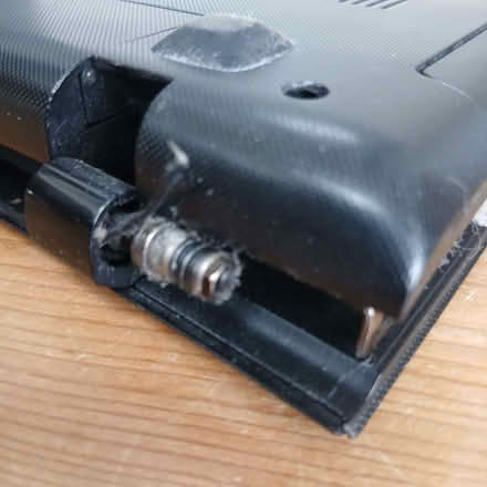 Photo of free Broken ideapad 300-15ISK for parts/repair (North Hinksey OX2) #4