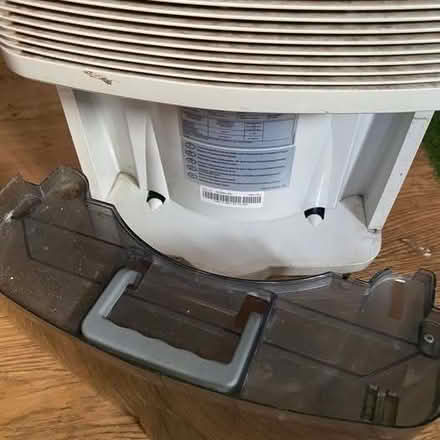 Photo of free DeLonghi Dehumidifier (Lightpill GL5) #4