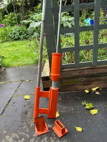 Photo of free Log splitter (Camberley GU15) #1