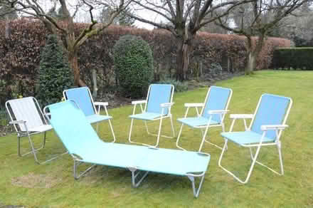 Photo of free 5 garden chairs 1 lounger (Beaconsfield HP9) #1