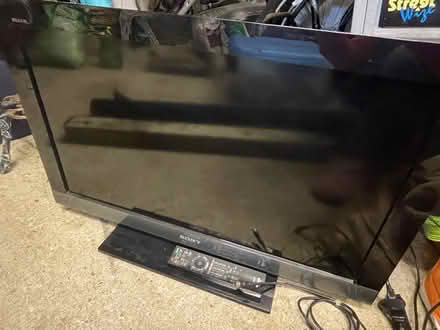 Photo of free Sony Bravia TV not smart (Holyport SL6) #1