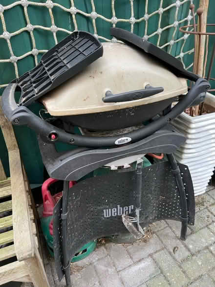 Photo of free BBQ with gas bootle (Peckham SE15) #1