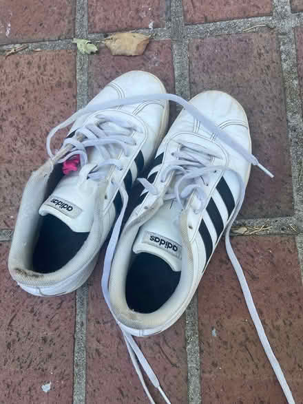 Photo of free EU sz 36 US 4 leather tennis shoes (Foothill Boulevard Cupertino) #1