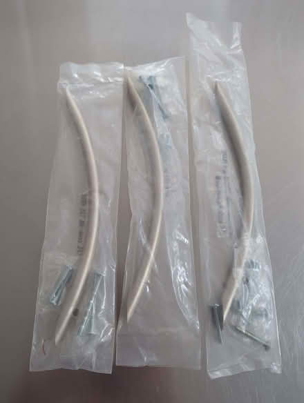 Photo of free 3 metal drawer handles, brand new (Wimbledon SW19) #1