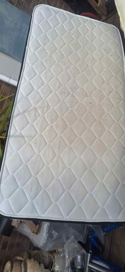 Photo of free Single bed (Bournemouth/Poole BH12 1HQ) #1