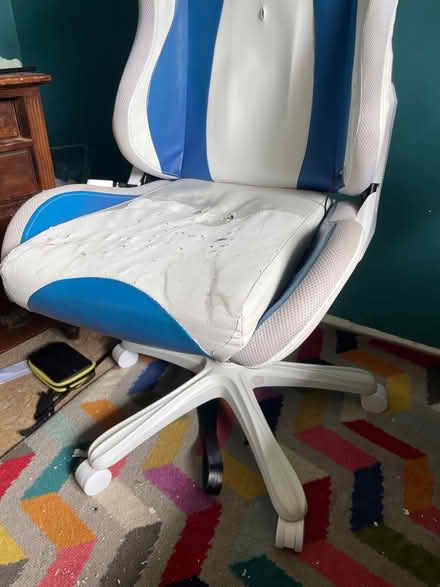 Photo of free Gaming chair (Hollingbury) #2