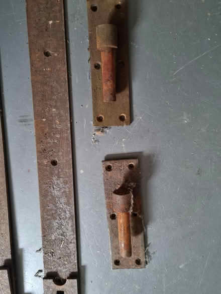 Photo of free Heavy duty hinges (CM2 springfield, chelmsford) #2
