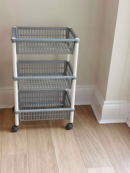 Photo of free 3-tier set of baskets (Hampsthwaite HG3) #1