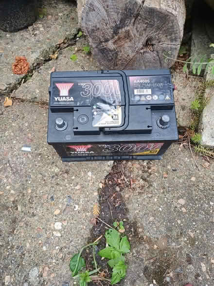 Photo of free Car battery (Teddington, TW11) #1