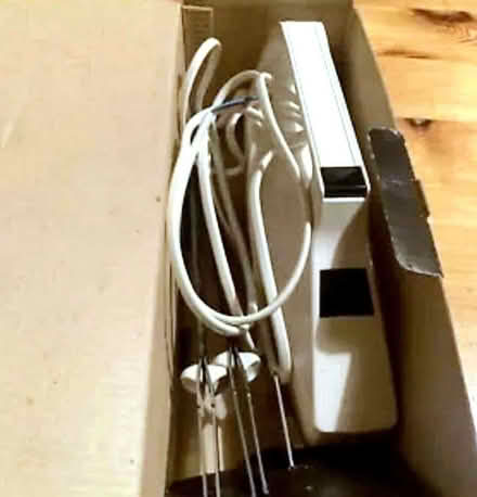 Photo of free Electric Carving Knife (Pinkneys Green SL6) #3