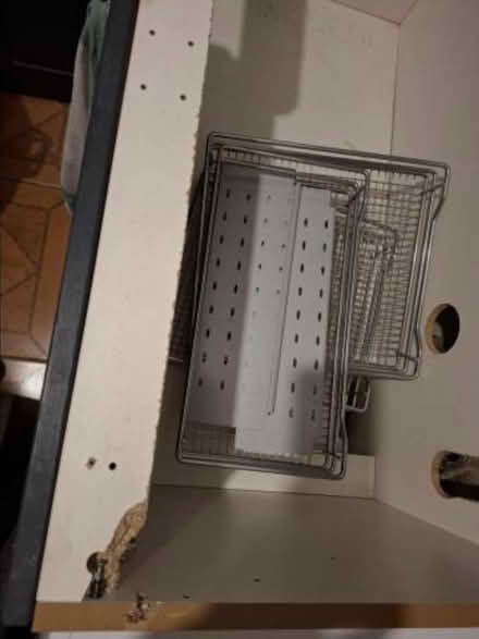 Photo of free Kitchen cabinets (South Norwood, SE25) #3