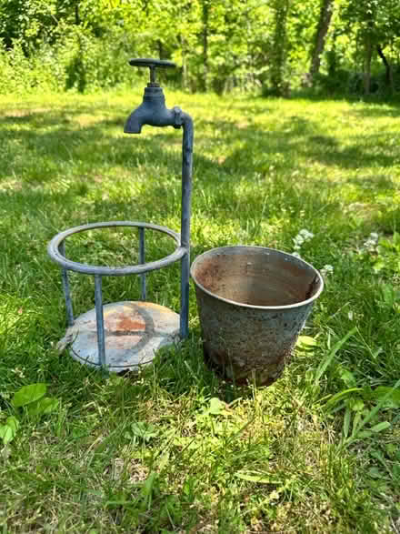 Photo of free Cute plant holders (Belle mead) #3