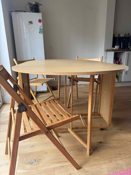 Photo of free Fold away table (Summertown OX2) #2