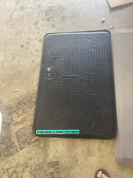 Photo of free 3‘ x 2‘ rubber mat (Foothill Boulevard Cupertino) #1