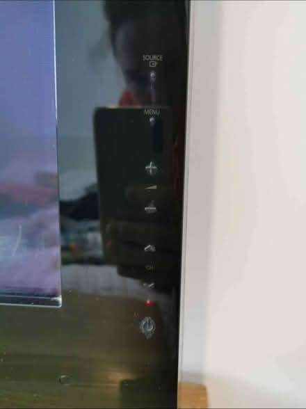 Photo of free 50" Samsung TV (BR1) #4