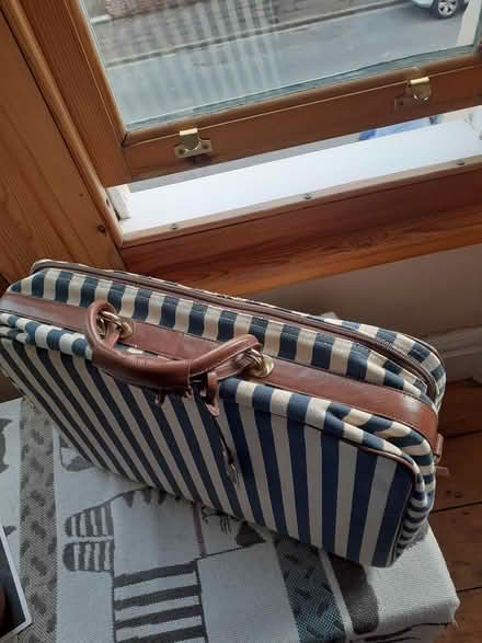 Photo of free Small striped case (CF5 canton) #1