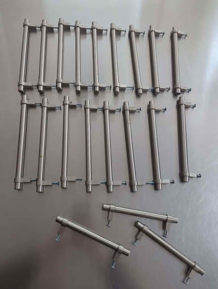 Photo of free 20 metal kitchen cupboard/drawer handles (Wimbledon SW19) #1
