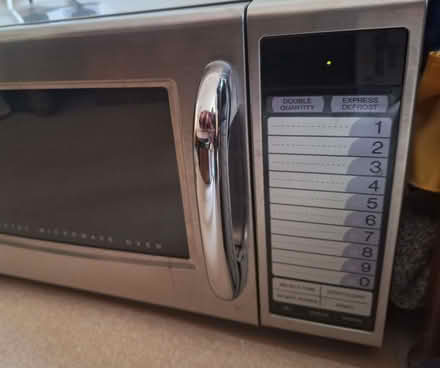 Photo of free 1000w microwave (Helton CA10) #1
