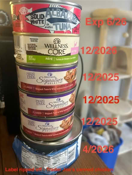 Photo of free Expired/almost expired cat food (Los Feliz/Hollywood) #1