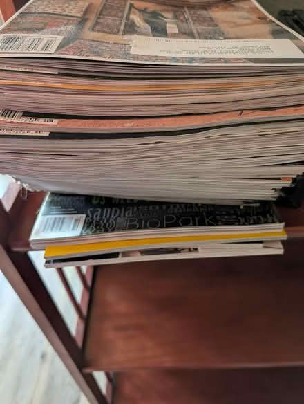 Photo of free Magazines (Southern and Unser) #2